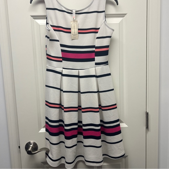 Stripe dress - Picture 1 of 4